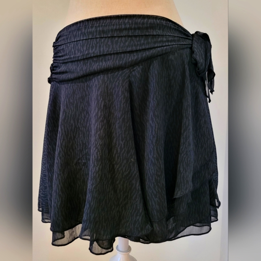 AERIE skirt. Size: L